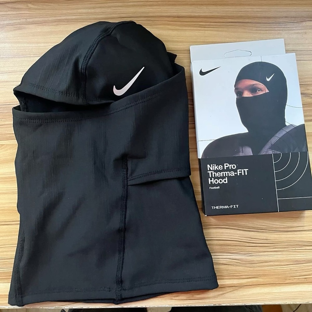 Nike Black Therma-FIT Hood